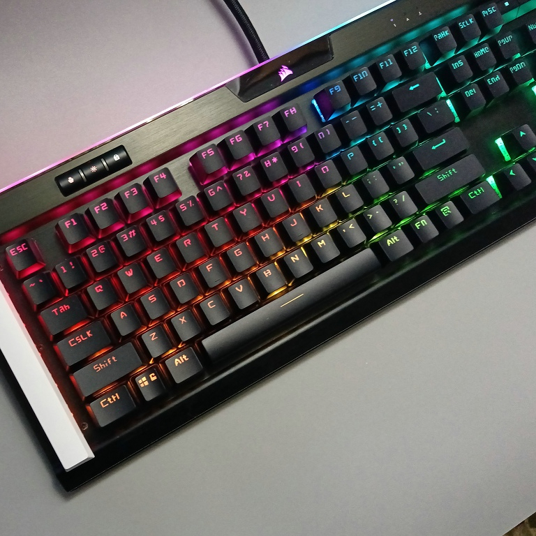Corsair-pbt透明キーキャップ,k70,k65,k6 - Gaming Keyboard Corsair のレビューと価格